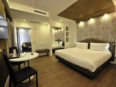Al Theatro Palace Venecia Hotel